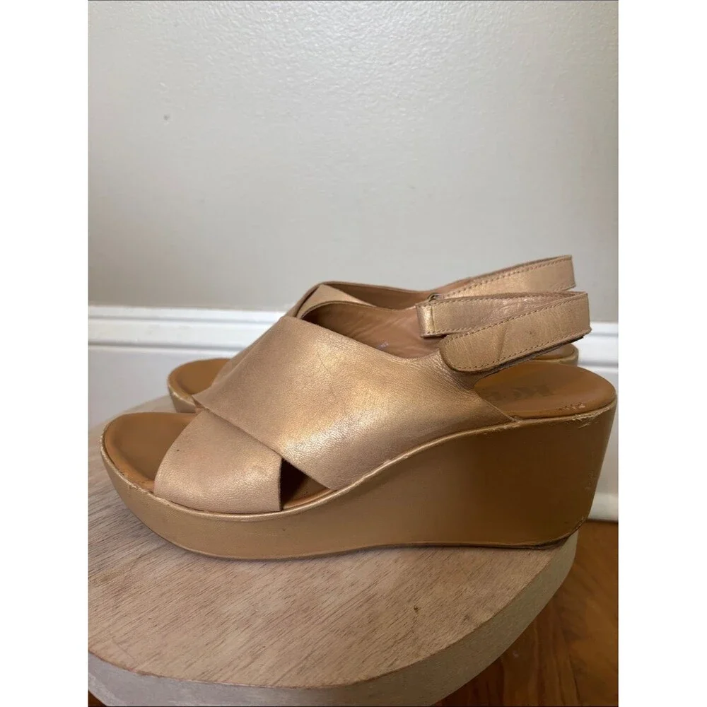 Korks size 8 Wedge Sandals - Metallic Gold Crisscross Slingback